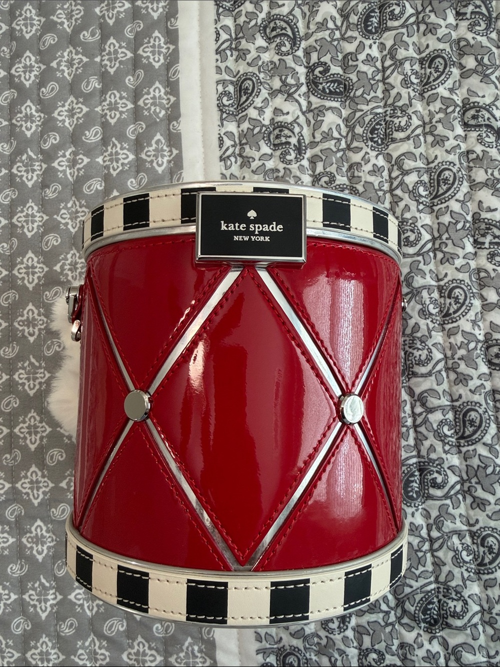 Kate Spade New York "Oh What Fun" 3D Toy Store Drum Crossbody Bag - New - Picture 6 of 12